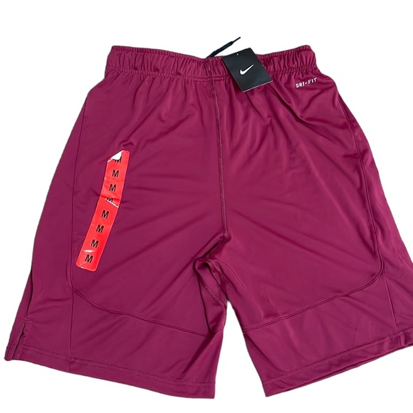 Nike - Men’s Training Short - Picture 3 of 4